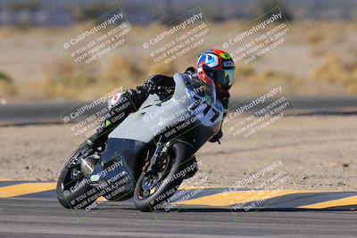 media/Dec-10-2023-SoCal Trackdays (Sun) [[0ce70f5433]]/Turn 4 (1145am)/